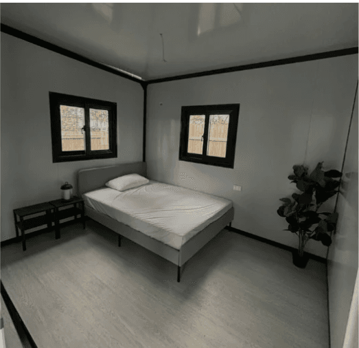 20ft Bedroom