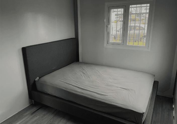20ft Bedroom