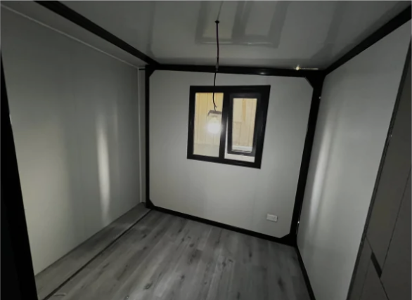 20ft Bedroom