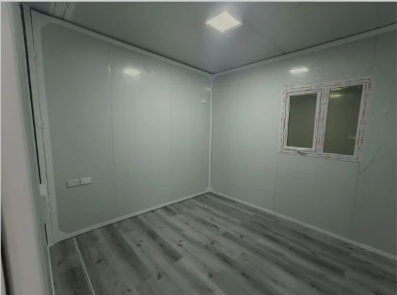20ft Bedroom