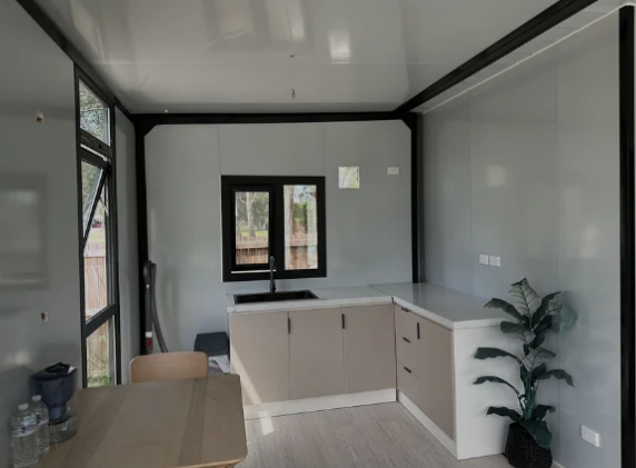 20ft Living Room