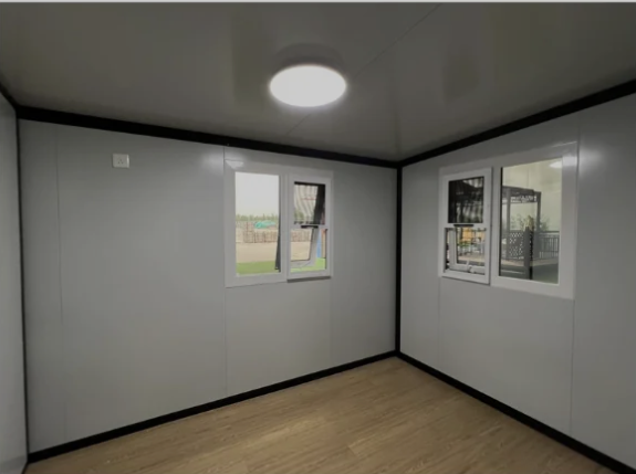 30ft Bedroom